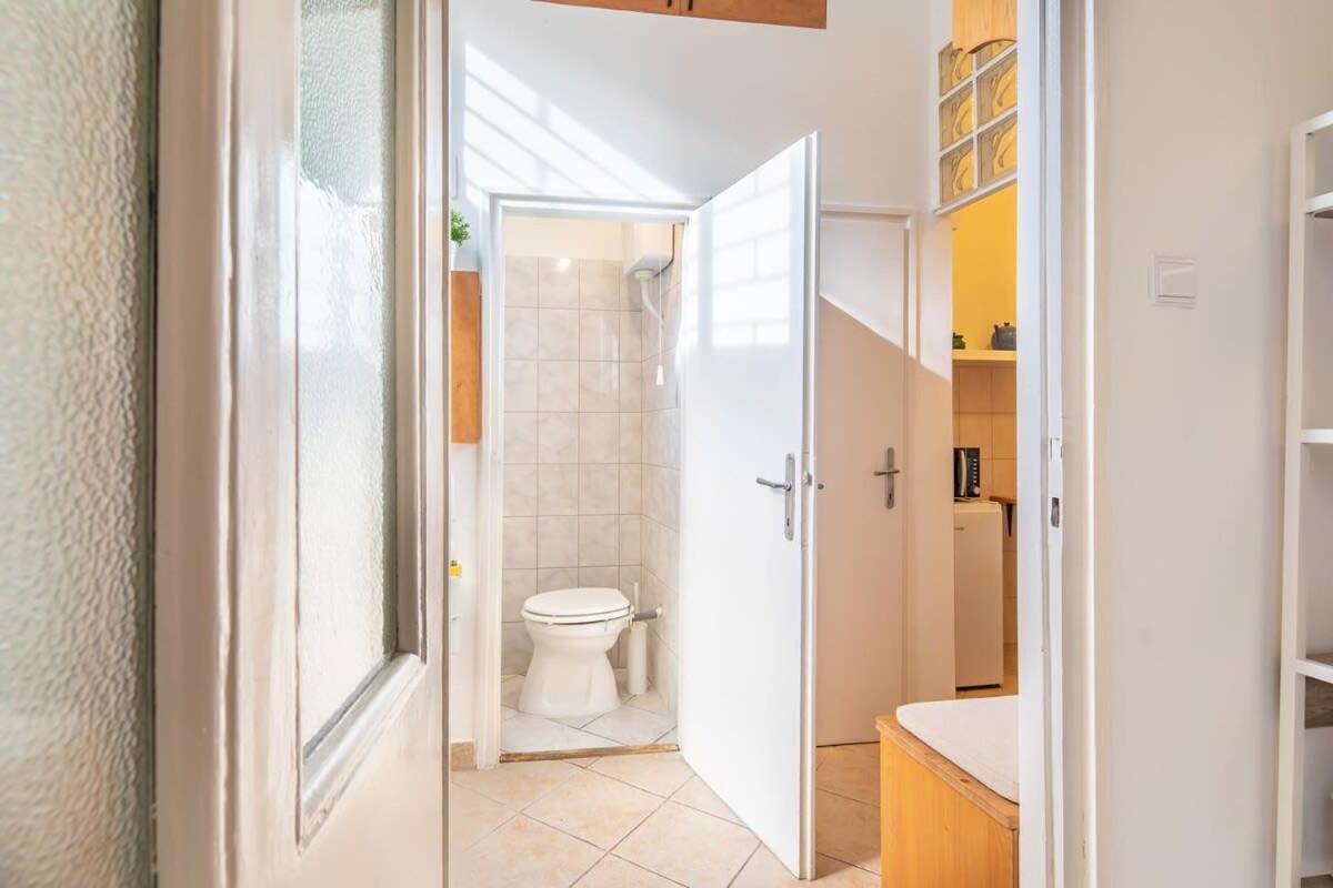 Apartment - Comfy With Ac Budapest